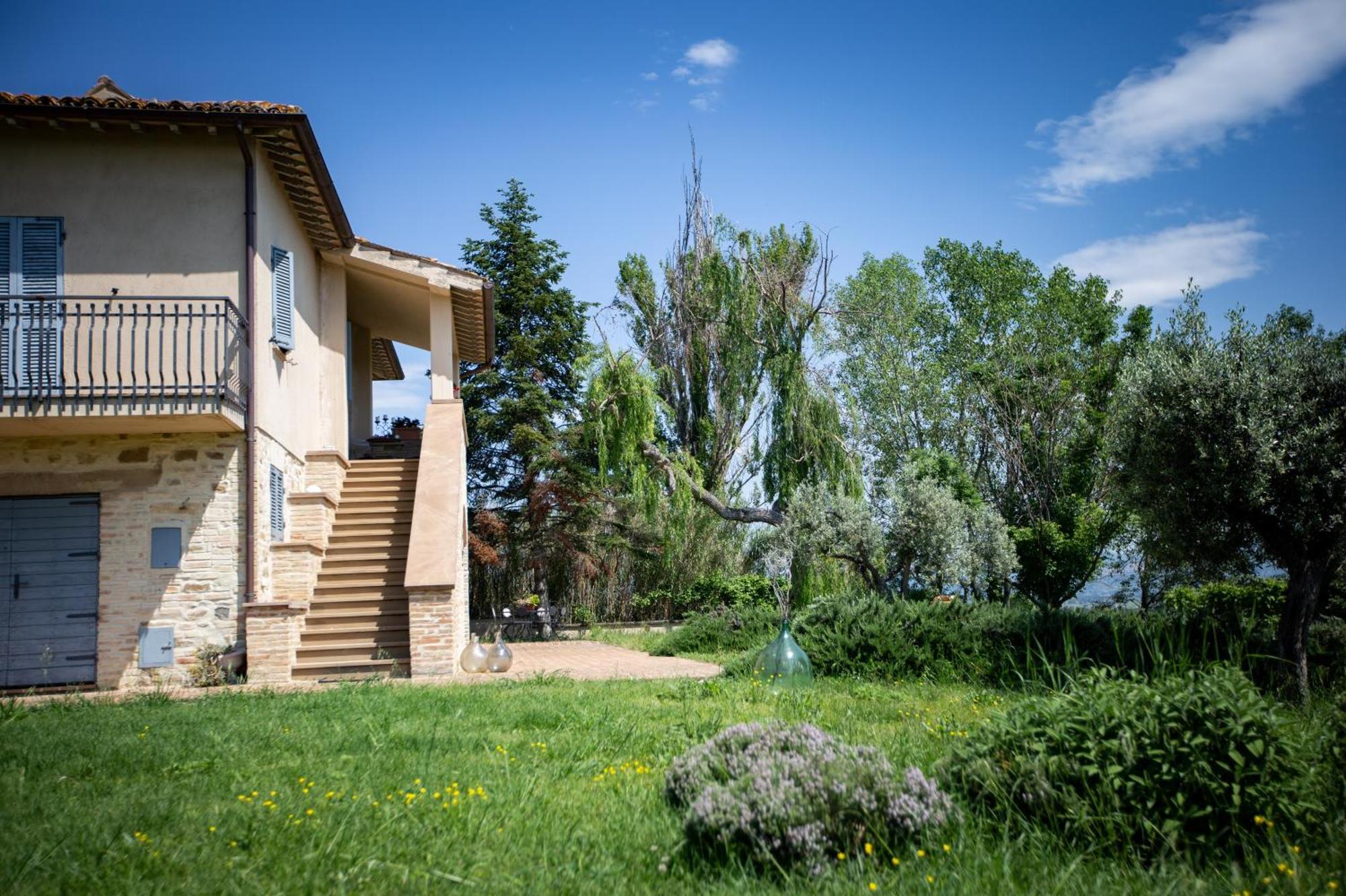 Agriturismo Qui E Ora Bevagna Exterior photo